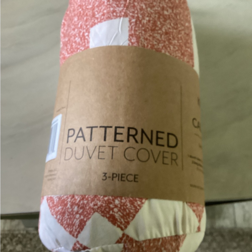 Patterned Duvet Cover Set - Rust/ Red and White